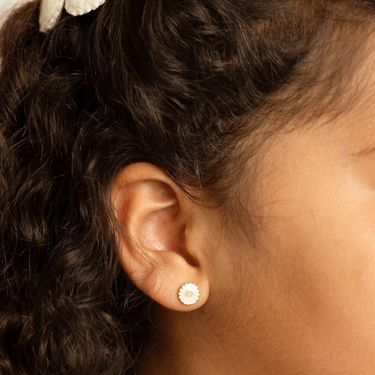 Hypoallergene Kinderohrringe vergoldet Golden Daisy | Schraubverschluss