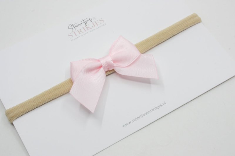 Haarbandje Inaya lichtroze - Staartjes en Strikjes