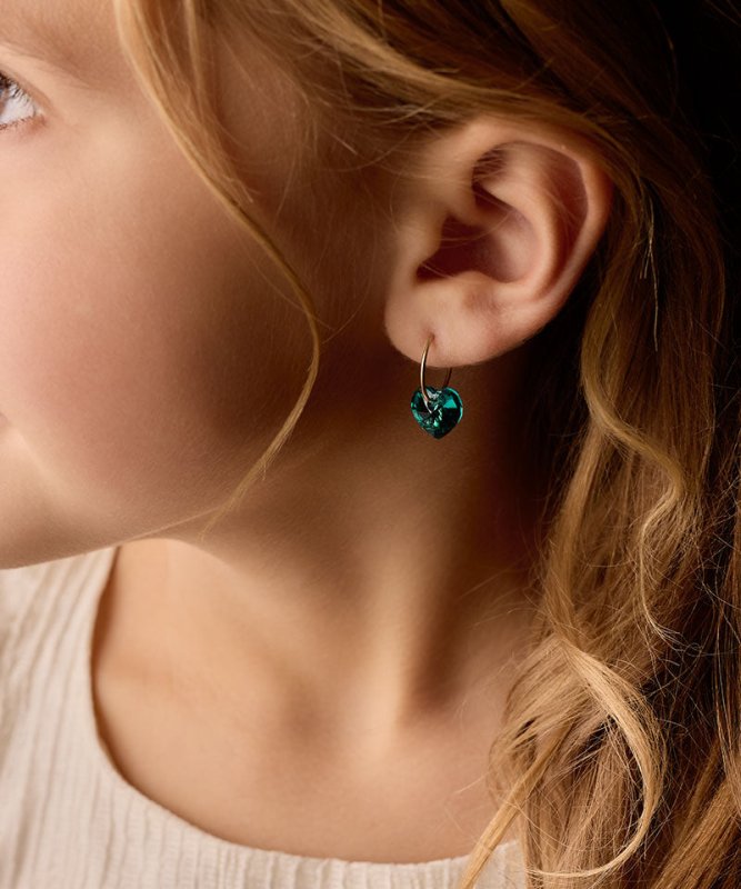 Oorbellen Blomdahl titanium goudkleurige oorringen – 14 mm kristallen hartje turqoise - Staartjes en Strikjes