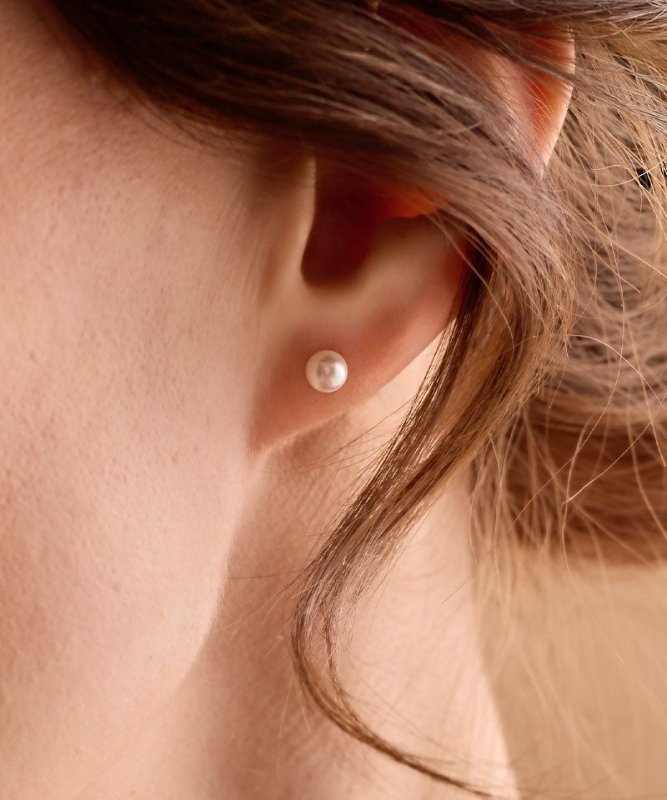 Oorbellen Blomdahl titanium met parel – lichtroze 5 mm - Staartjes en Strikjes