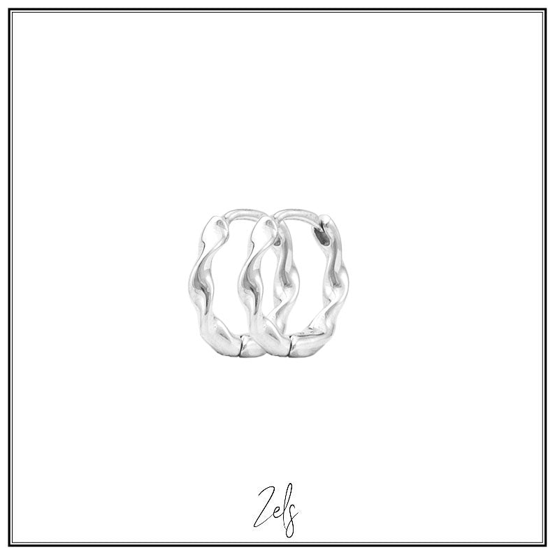 Stalen oorbellen, kleine twisted oorringen 9 mm | Zels - Staartjes en Strikjes