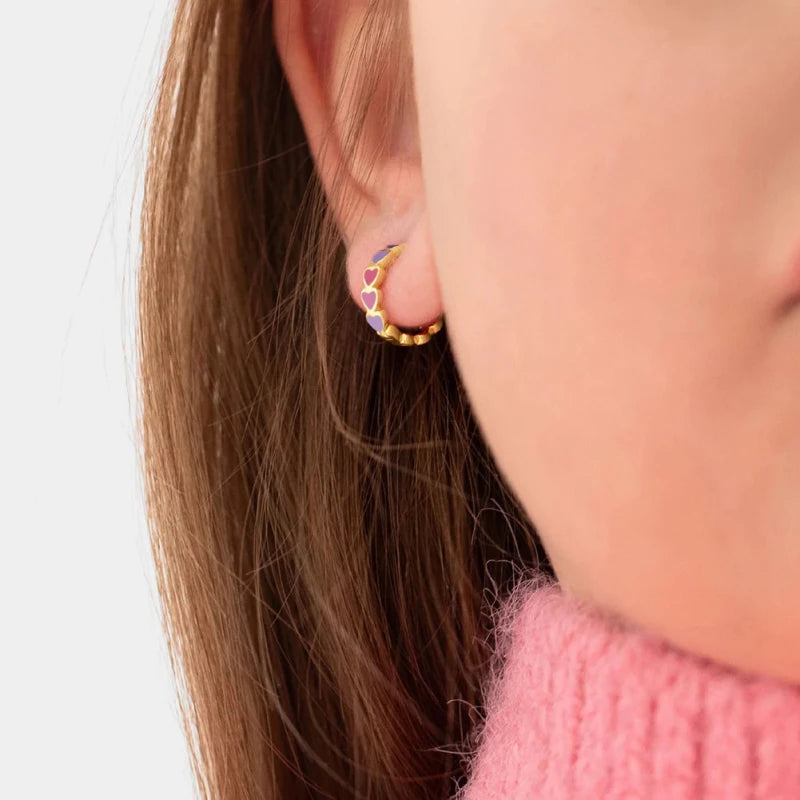 Zilveren kinderoorbellen creolen/oorringen goldplated hartjes roze/paars - Staartjes en Strikjes