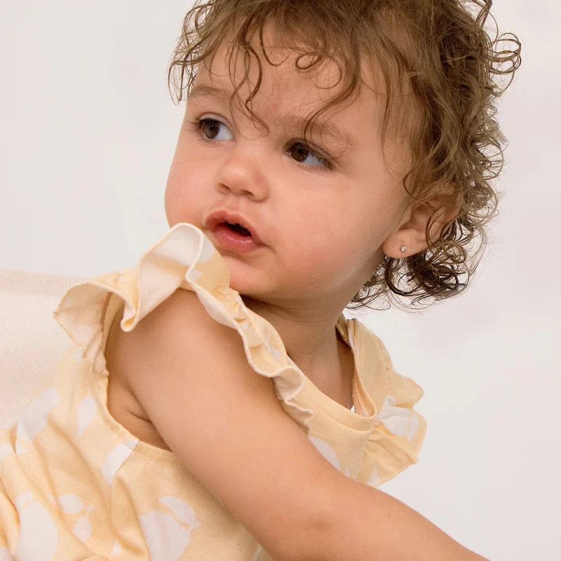 Zilveren kinderoorbellen knopje 2 mm. zirconia | schroefsluiting - Staartjes en Strikjes