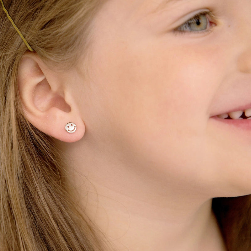 Zilveren kinderoorbellen smiley | schroefsluiting - Staartjes en Strikjes