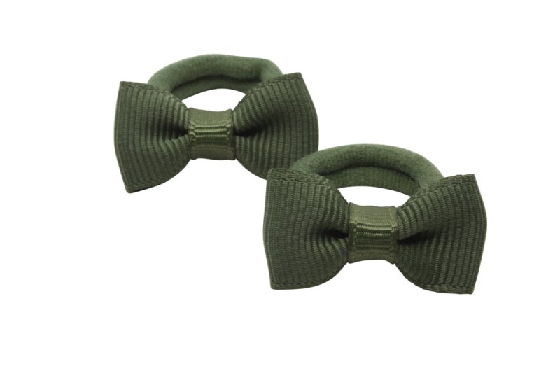Kleine elastiekjes met mini strikjes mos groen - Staartjes en Strikjes