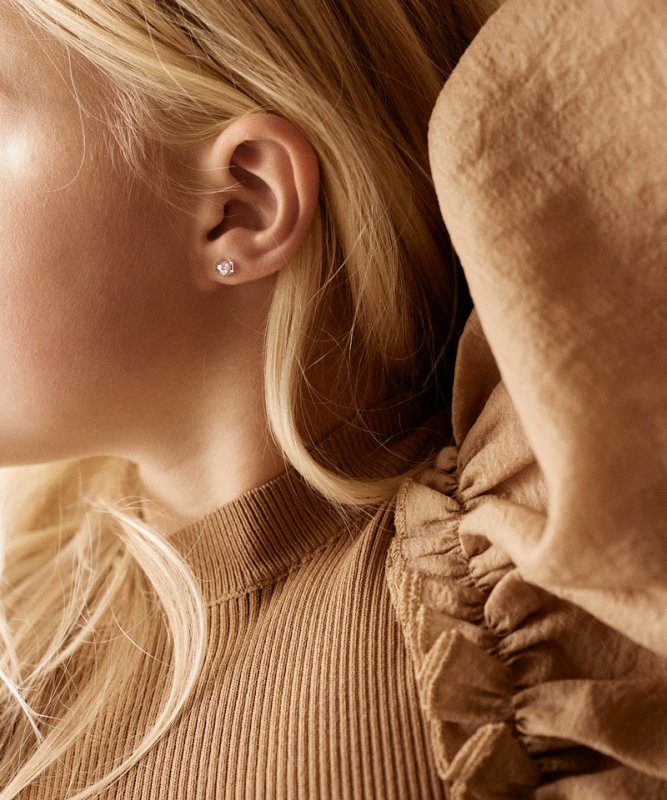 Oorbellen Blomdahl huidvriendelijk knopje rainbow rose 6 mm. (incl. achterkantjes) - Staartjes en Strikjes