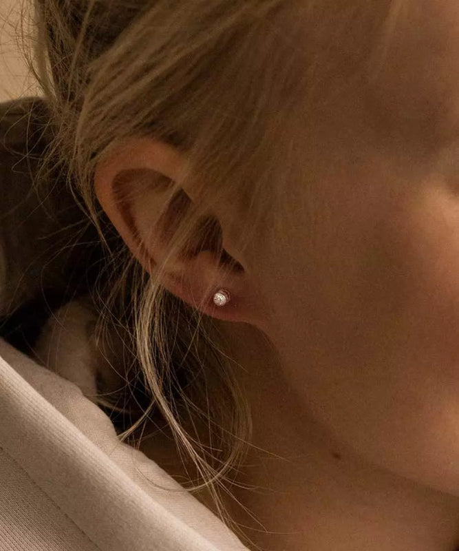 Oorbellen Blomdahl medical plastic knopje crystal (incl. achterkantjes) - Staartjes en Strikjes