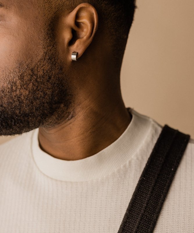 Oorbellen Blomdahl titanium boog zilverkleurig 10 mm (incl. achterkantjes) - Staartjes en Strikjes