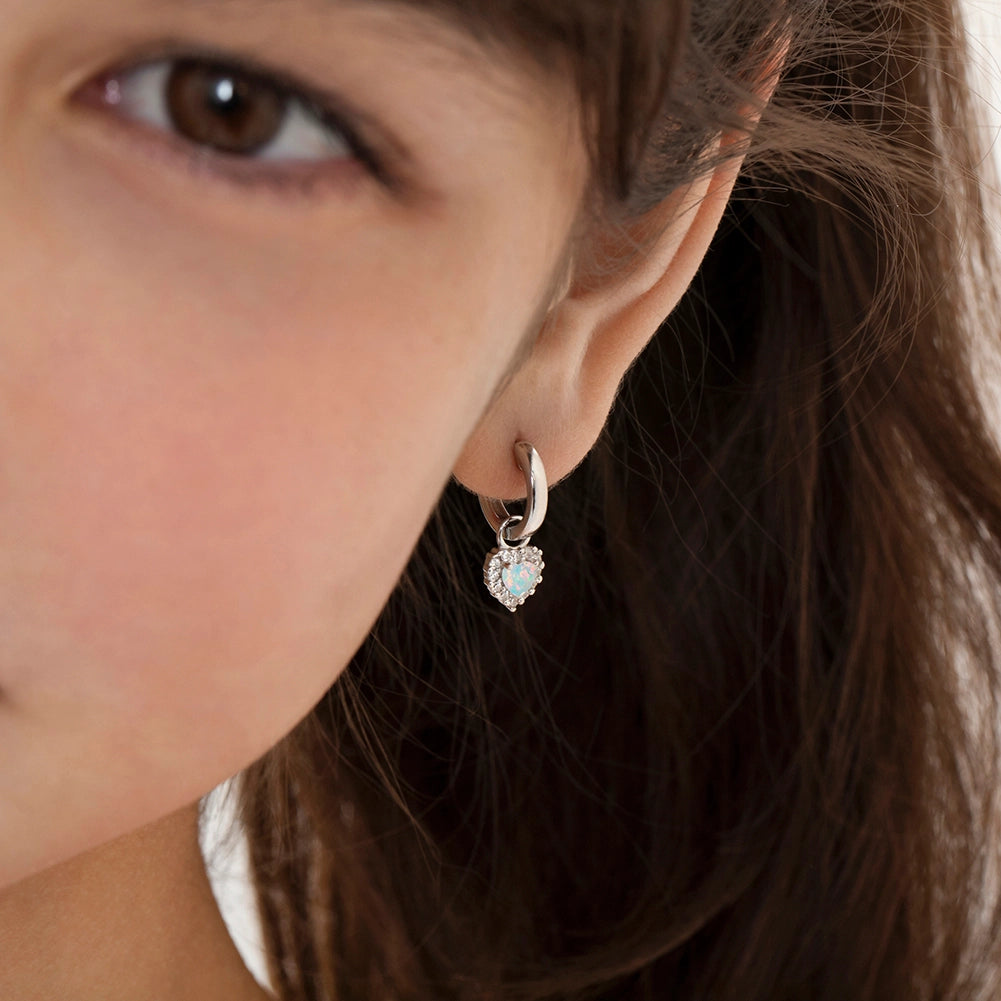 Silberne Kinderohrringe Creolen/Ohrringe Herzchen Opal-Look und Zirkonia