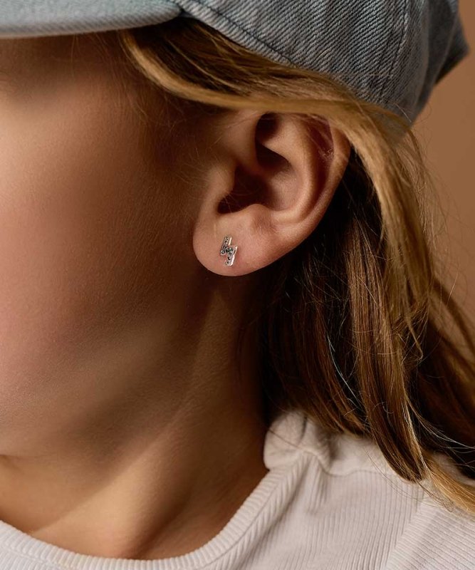 Blomdahl medical plastic oorbellen bliksem turqoise – 8 mm - Staartjes en Strikjes