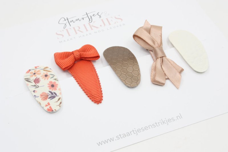 Cadeausetje babyhaarspeldjes Charlotte - Staartjes en Strikjes