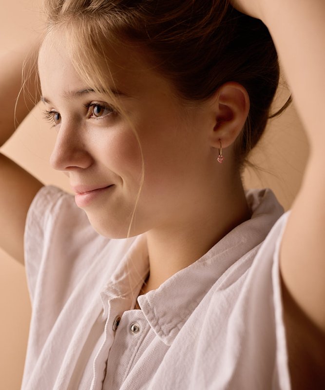 Oorbellen Blomdahl titanium goudkleurige oorringen 14 mm. bicone lichtroze - Staartjes en Strikjes