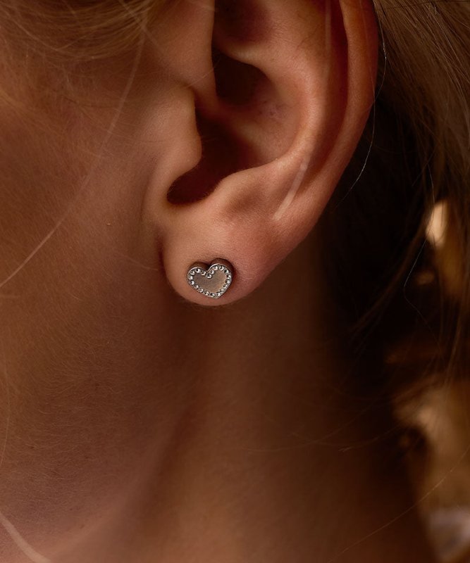 Oorbellen Blomdahl titanium hartje crystal 8 mm. (incl. achterkantjes) - Staartjes en Strikjes