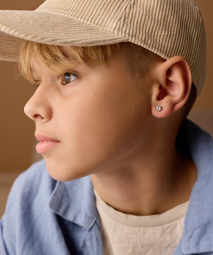 Oorbellen Blomdahl titanium knopje 6 mm. zirconiasteentje - Staartjes en Strikjes