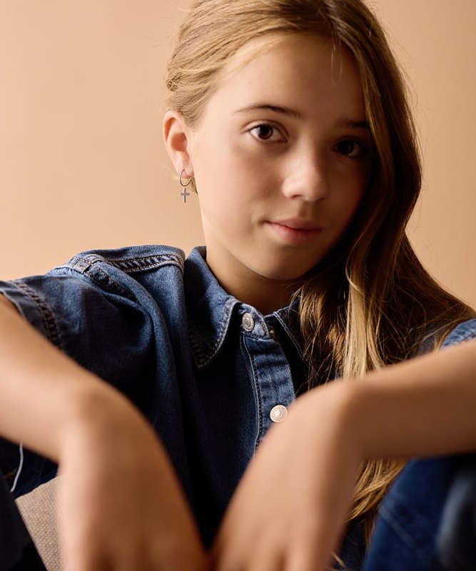 Oorbellen Blomdahl titanium oorringen 14 mm. kruisje - Staartjes en Strikjes