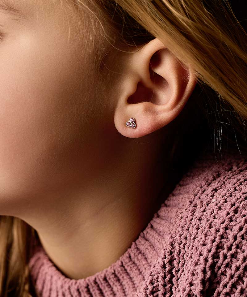 Oorbellen Blomdahl titanium goudkleurig roze klavertje - 6 mm.