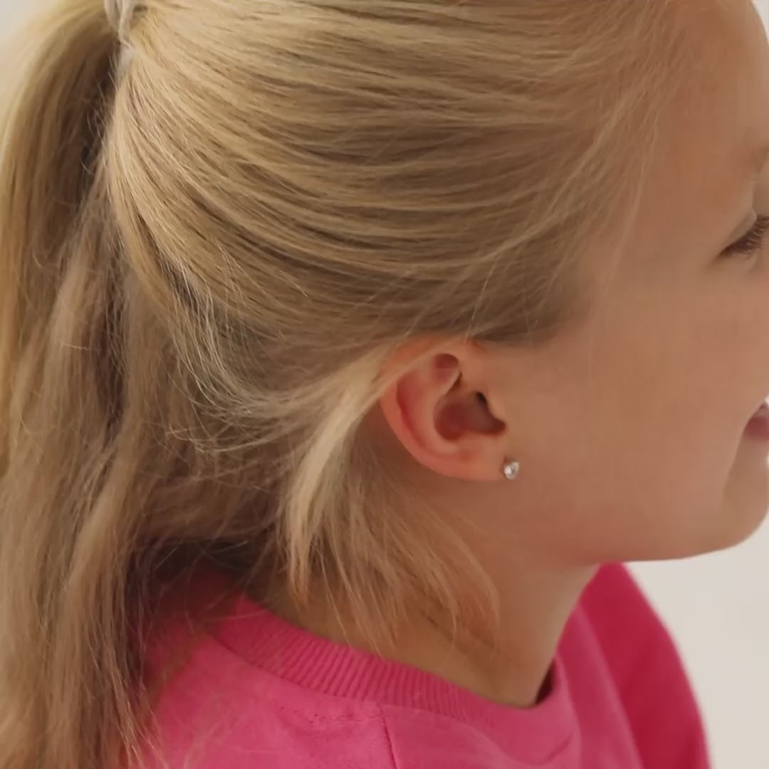 Zilveren kinderoorbellen hartje zirconia | schroefsluiting
