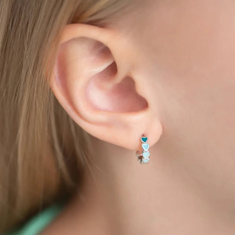 Zilveren kinderoorbellen creolen/oorringen hartjes blauw - Staartjes en Strikjes