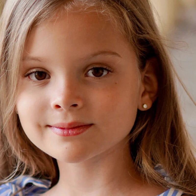Zilveren kinderoorbellen goldplated knopje zirconia | schroefsluiting - Staartjes en Strikjes