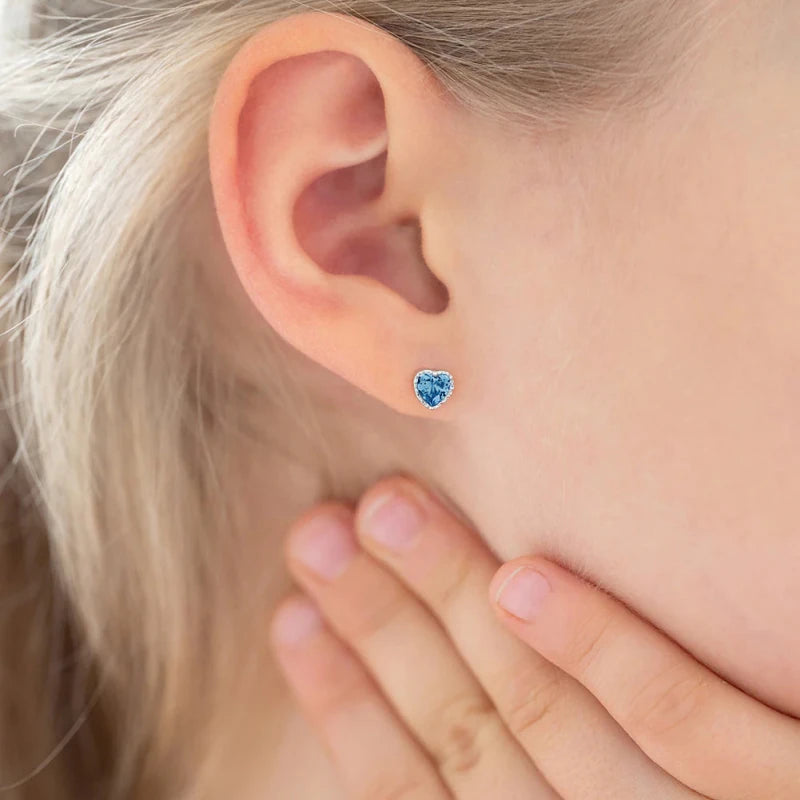 Zilveren kinderoorbellen hartje blauwe zirconia | schroefsluiting - Staartjes en Strikjes