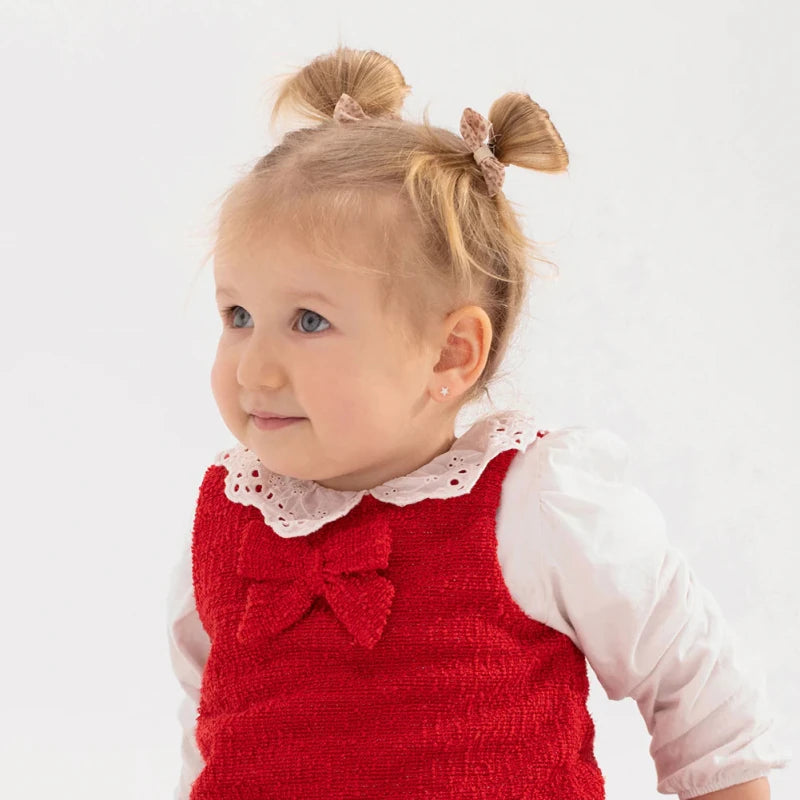Zilveren kinderoorbellen klein sterretje zirconia | schroefsluiting - Staartjes en Strikjes