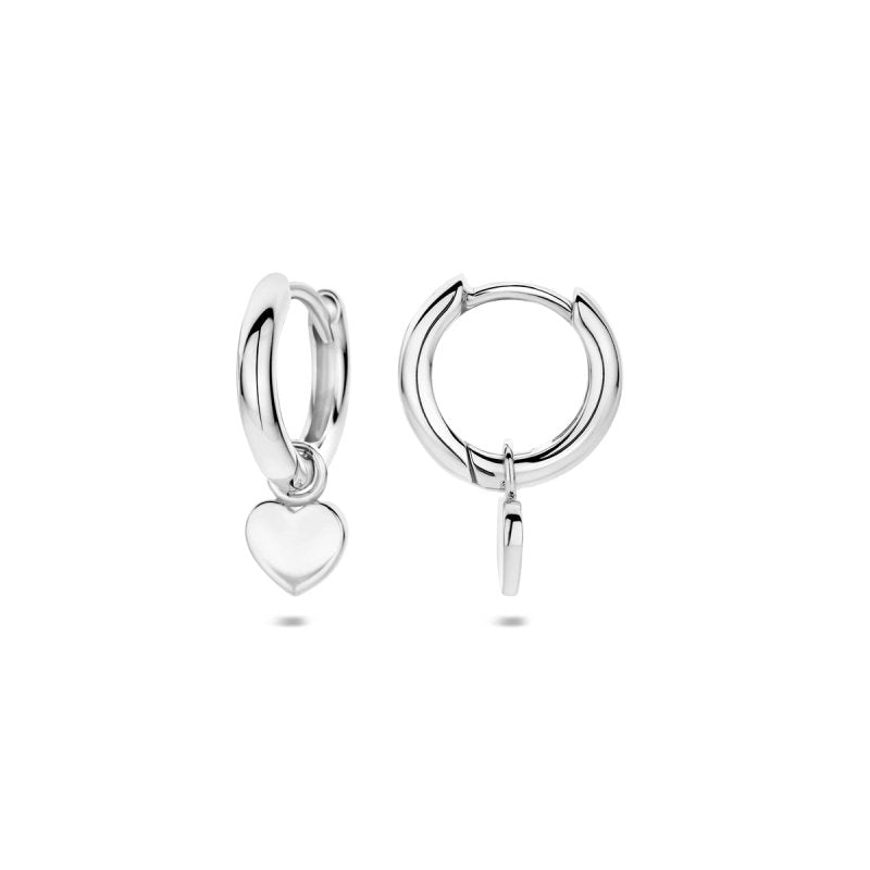 Zilveren kinderoorbellen oorringen hartjes - Staartjes en Strikjes