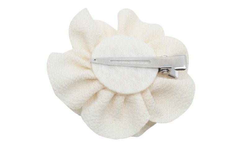 Klein haarbloemetje creme - Staartjes en Strikjes