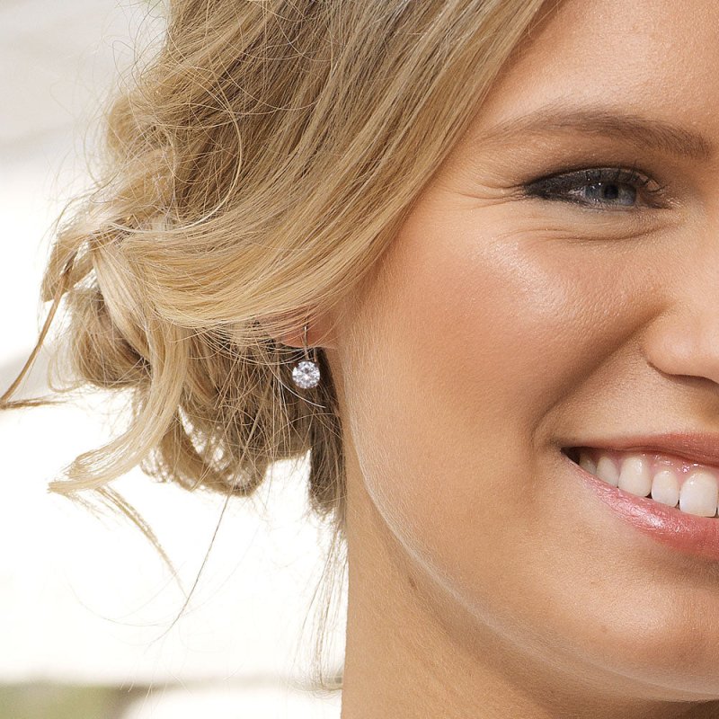 Oorbellen Blomdahl titanium hanger zirconiasteentjes (incl. achterkantjes) - Staartjes en Strikjes