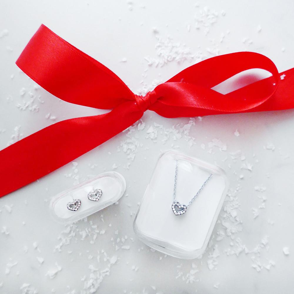 Oorbellen Blomdahl titanium hartje met Swarovski crystal - Staartjes en Strikjes