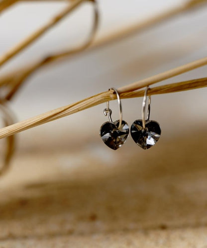 Oorbellen Blomdahl titanium oorringen 14 mm. kristal hartje black diamond - Staartjes en Strikjes