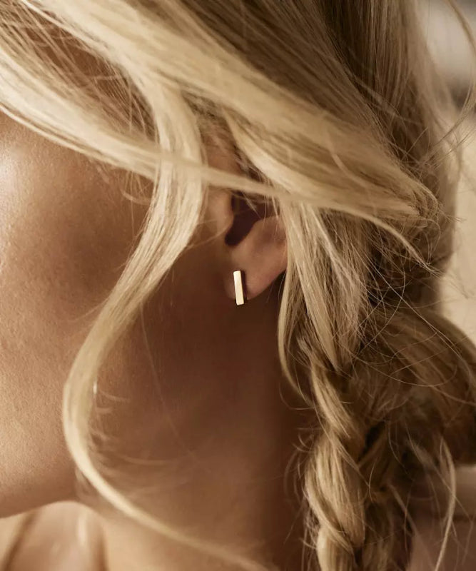 Oorbellen Blomdahl titanium rechthoek goudkleurig (incl. achterkantjes) - Staartjes en Strikjes