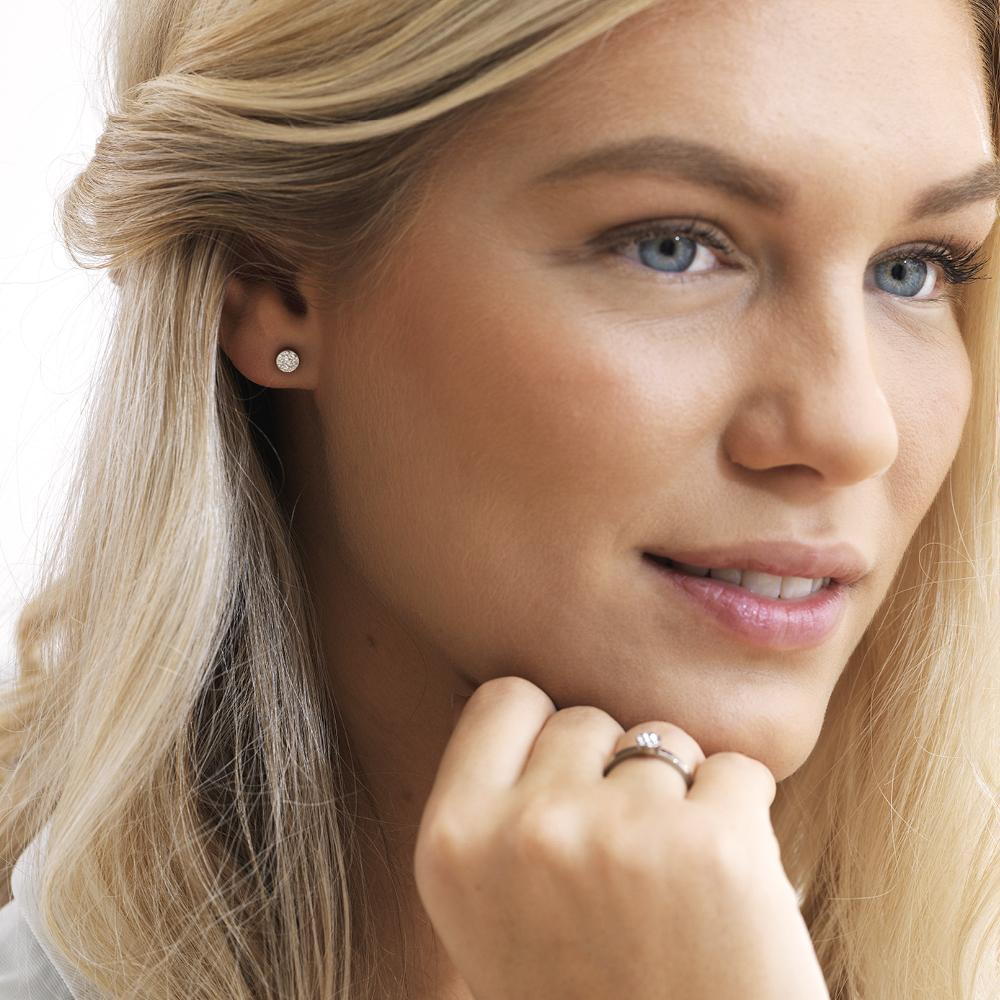 Oorbellen Blomdahl titanium rondje met Swarovski crystal - Staartjes en Strikjes