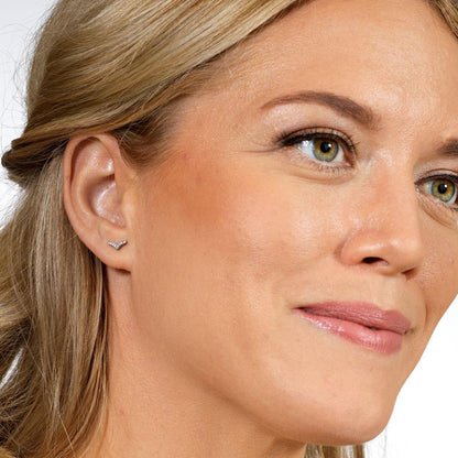 Oorbellen Blomdahl titanium wing Swarovski crystal 8 mm. - Staartjes en Strikjes