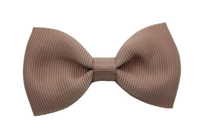 Vlinder haarstrik natural brown op alligatorspeldje zonder tandjes - Staartjes en Strikjes