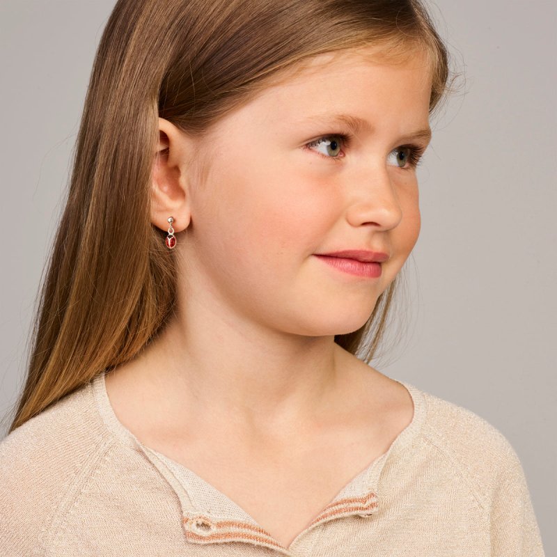 Zilveren kinderoorbellen lieveheersbeestje hangend - Staartjes en Strikjes